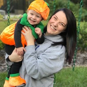 Meet your Posher, Celeste